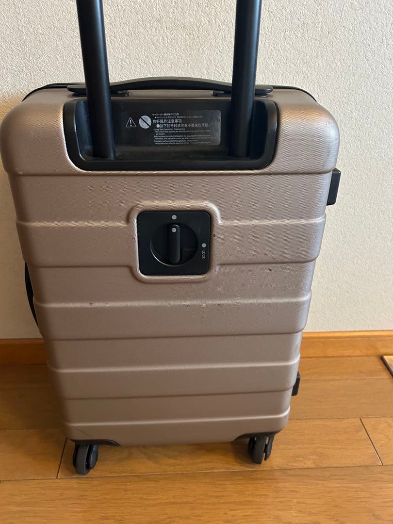 【訳あり美品】　無印　スーツケース36L 機内持ち込み　鍵あり