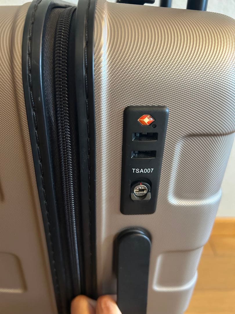 【訳あり美品】　無印　スーツケース36L 機内持ち込み　鍵あり