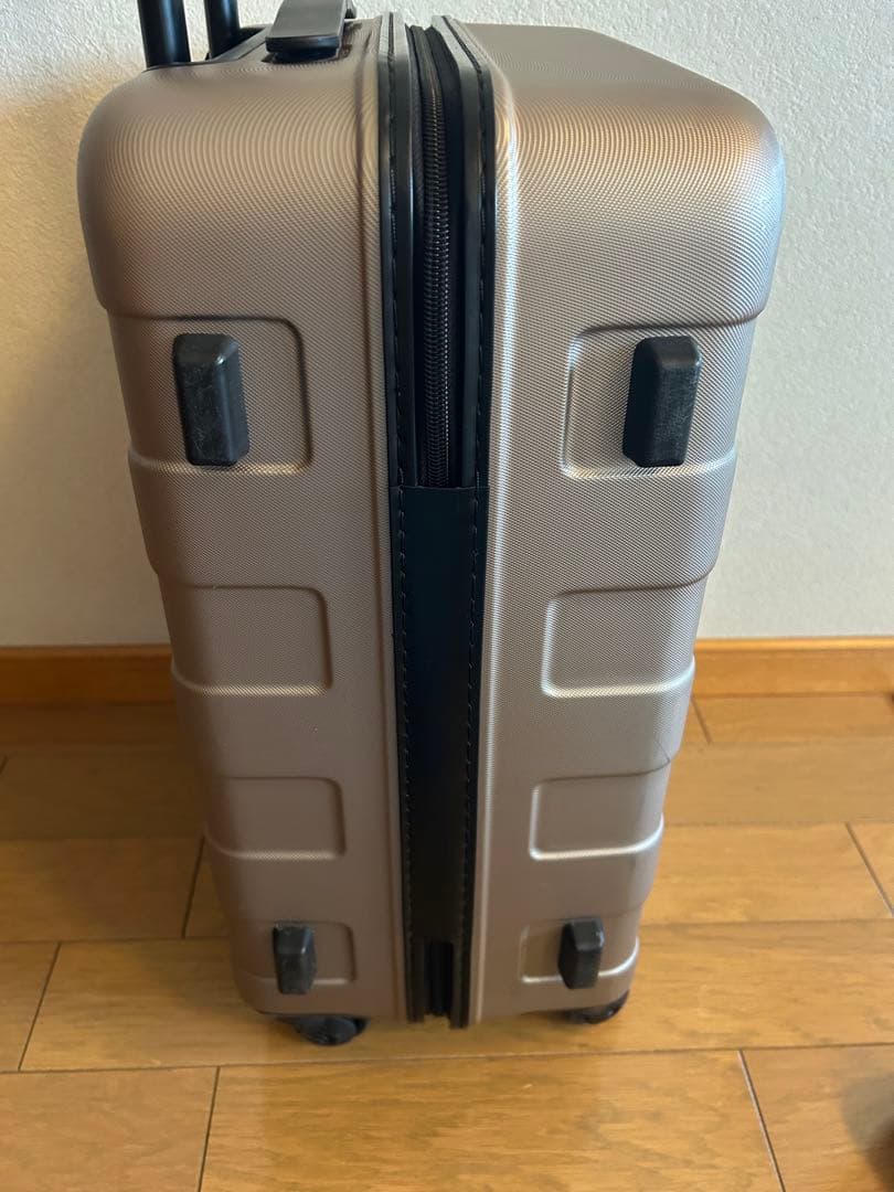 【訳あり美品】　無印　スーツケース36L 機内持ち込み　鍵あり