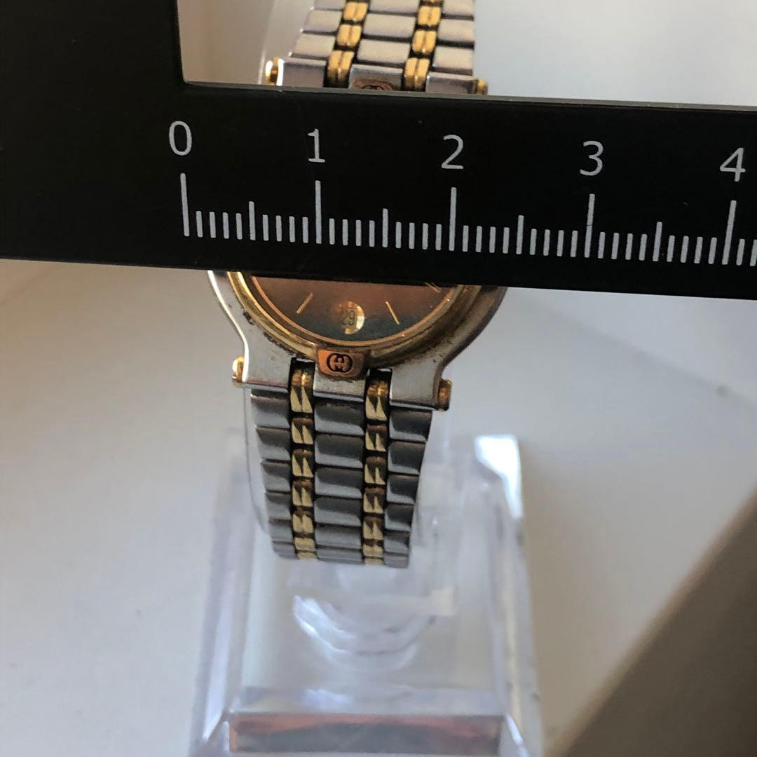 GUCCI アナログ腕時計 グレー/シルバー/ゴールド