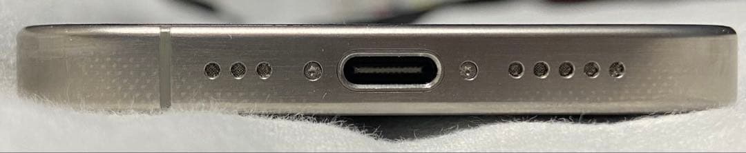 iPhone 15 pro 256GB 最大容量92%