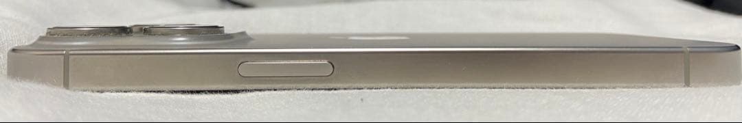 iPhone 15 pro 256GB 最大容量92%