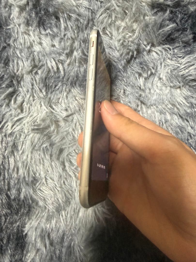 iPhone シルバー コンパクト 本体