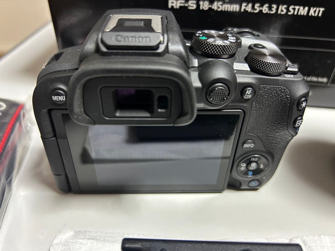 Canon EOS R10 ミラーレスカメラ RF18-150