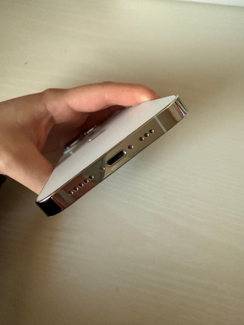 Apple iPhone 14 Pro シルバー 本体 256gb SIMフリー