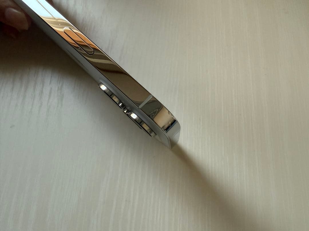 Apple iPhone 14 Pro シルバー 本体 256gb SIMフリー