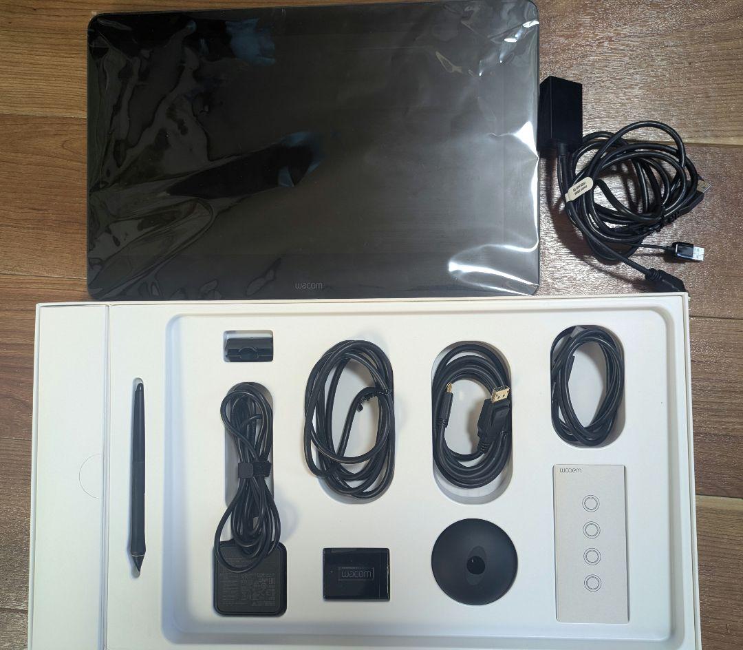 【訳あり】Wacom Cintiq Pro ペンタブレット本体