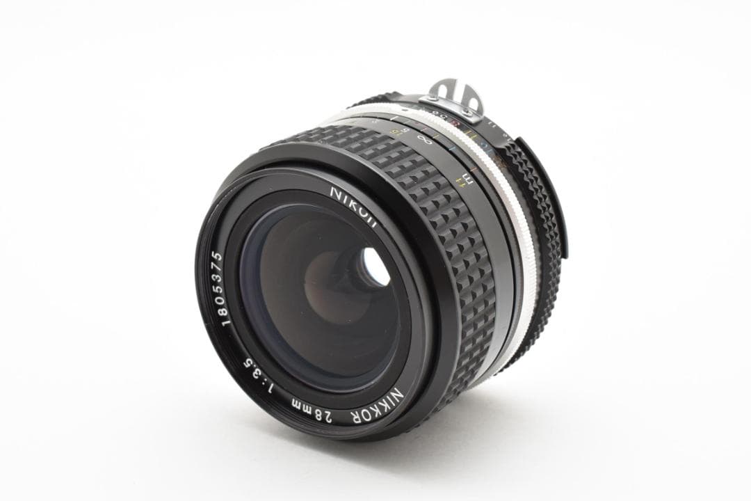 Nikon Ai NIKKOR 28mm F3.5 広角単焦点レンズ C070