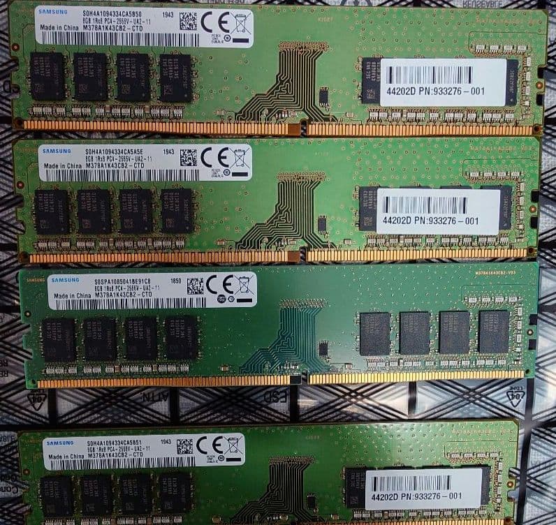 SAMSUNG DDR4-2666V 16GB(8GB×4）