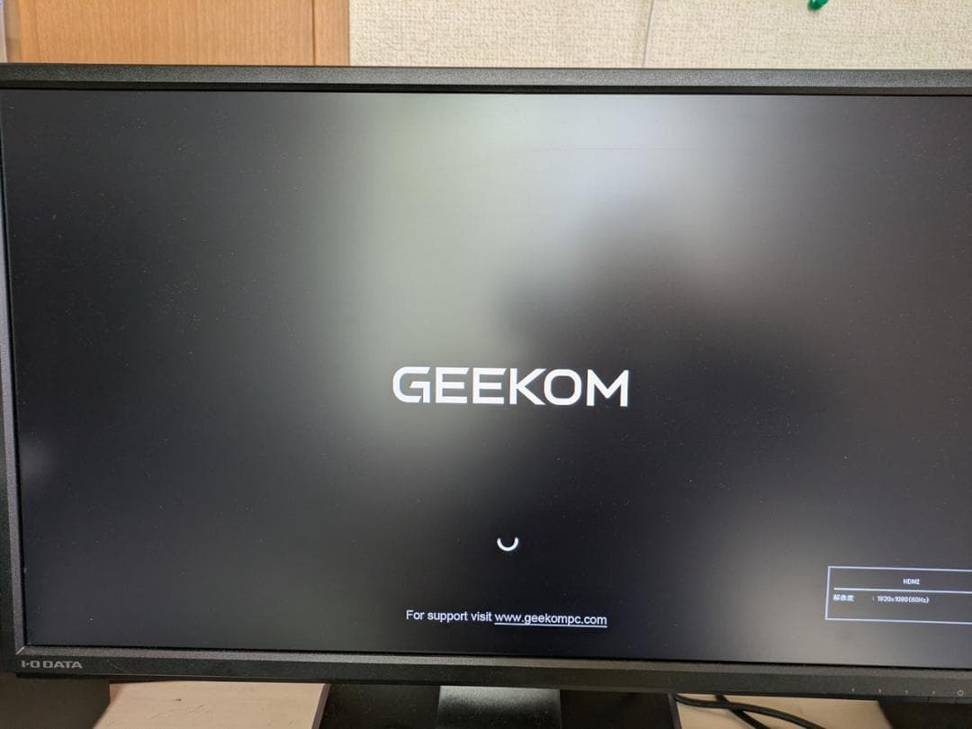 GEEKOM AE7 ミニPC Ryzen 9 7940HS 新品同様