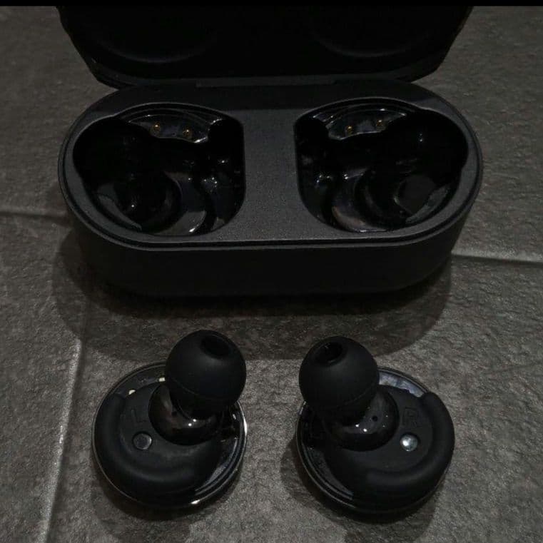 nuratrue pro ワイヤレスイヤホン ブラック
