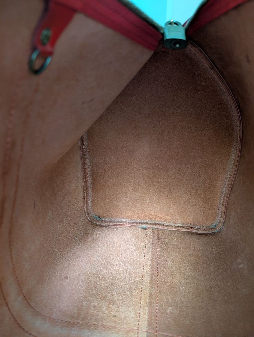 美品　ルイヴィトン エピ ボストンバッグ　赤