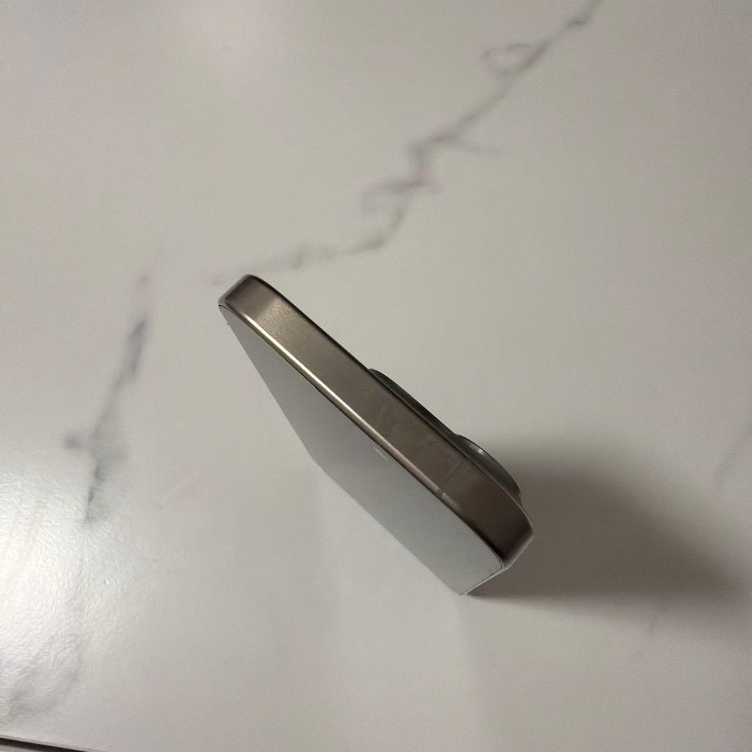 ジャンク　iPhone15pro 128GB ナチュラル　外観美品　起動不可