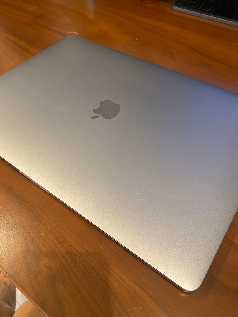 MacBook pro 2018 ジャンク品
