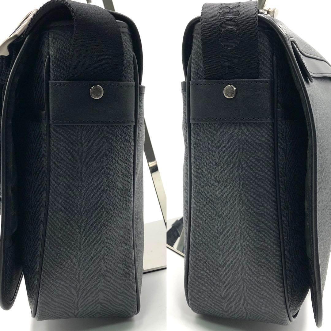 未使用級 ハンティングワールド メッセンジャーバッグ PVC レザー ブラック