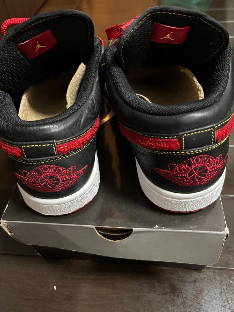 エアジョーダン1ファットLOW プレミアム 黒/赤