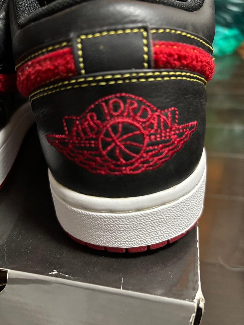 エアジョーダン1ファットLOW プレミアム 黒/赤