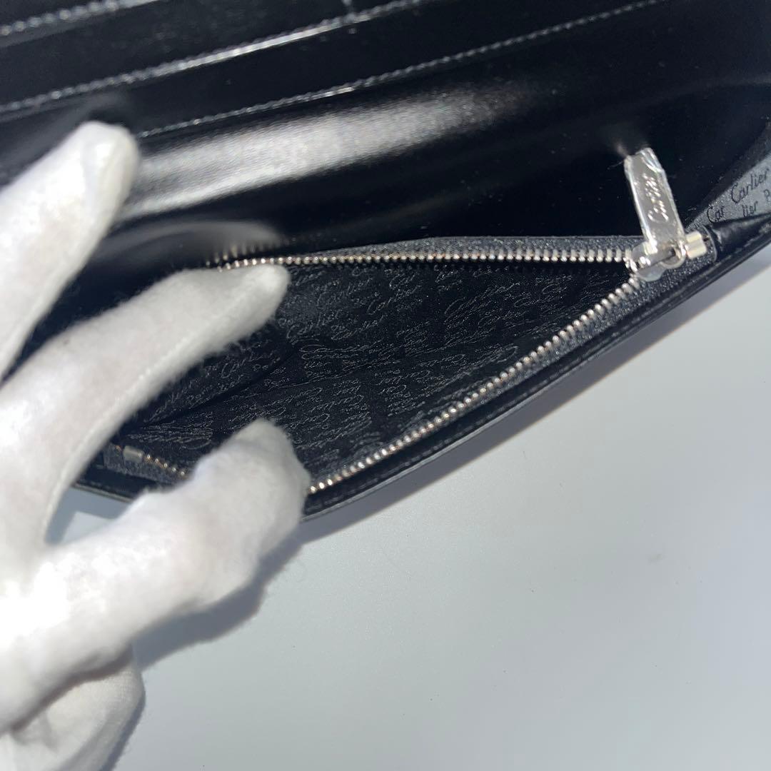 カルティエ　パシャライン　二つ折り　長財布　レザー　黒　ブラック　ロゴ金具