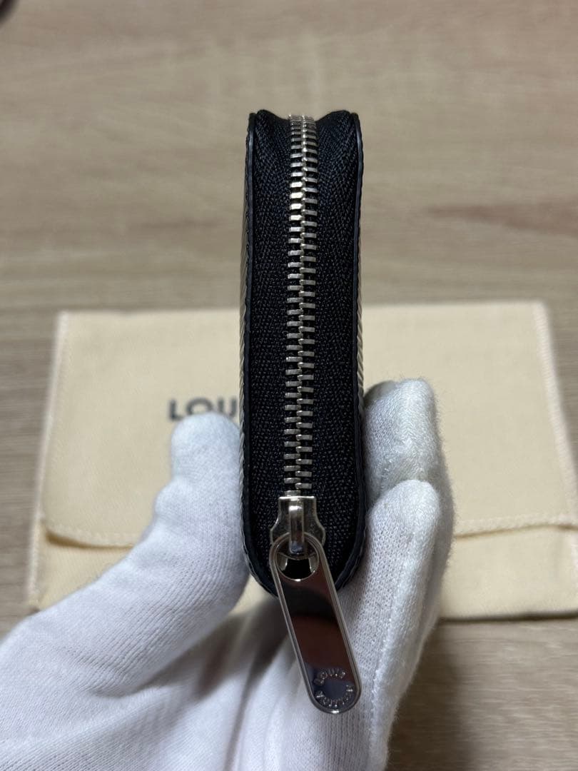 【極美品】ルイヴィトン ジッピーパース エピ 現行モデル M60152