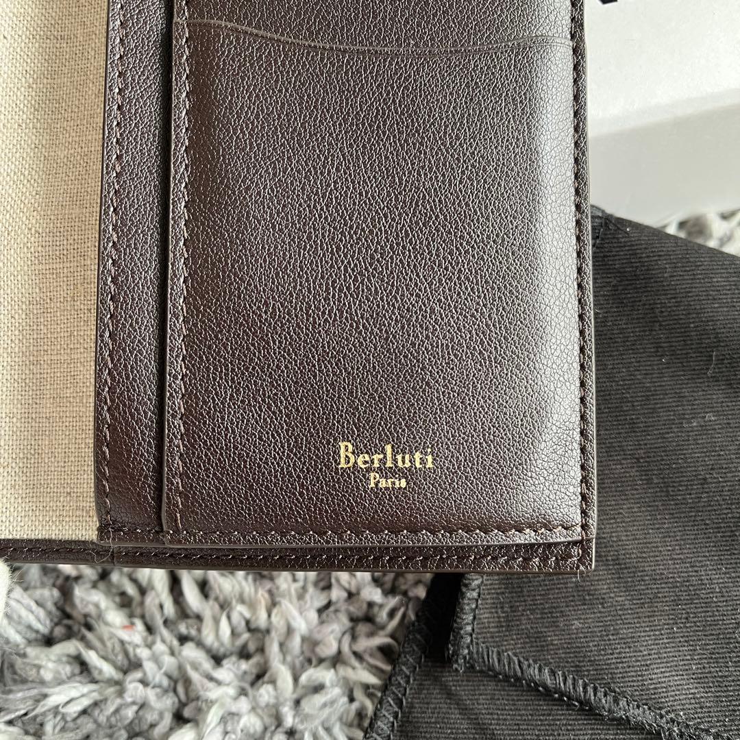 【未使用品！！】ベルルッティ バディ トワル マルブフ 長財布 ブラウン レザー