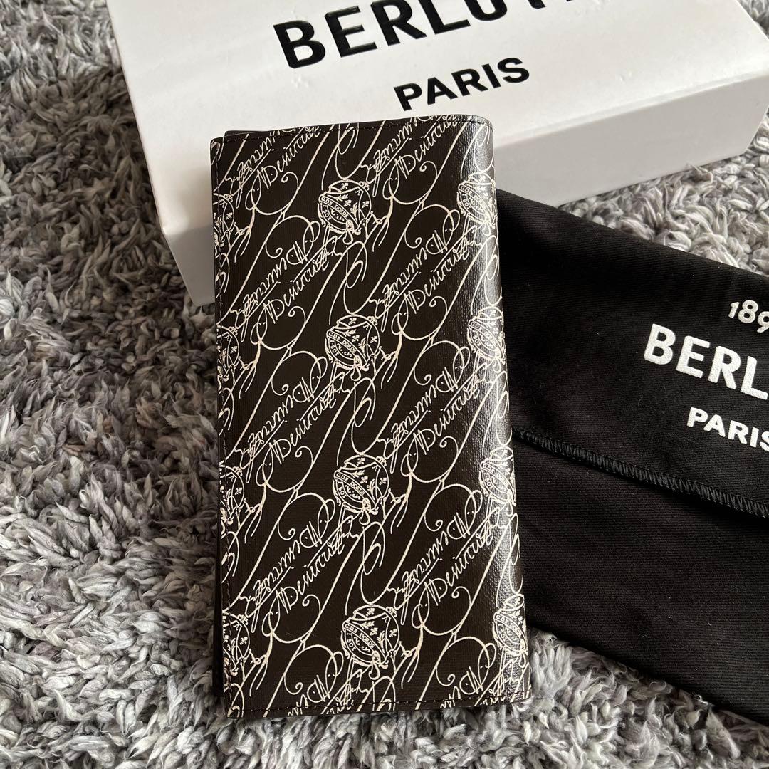 【未使用品！！】ベルルッティ バディ トワル マルブフ 長財布 ブラウン レザー