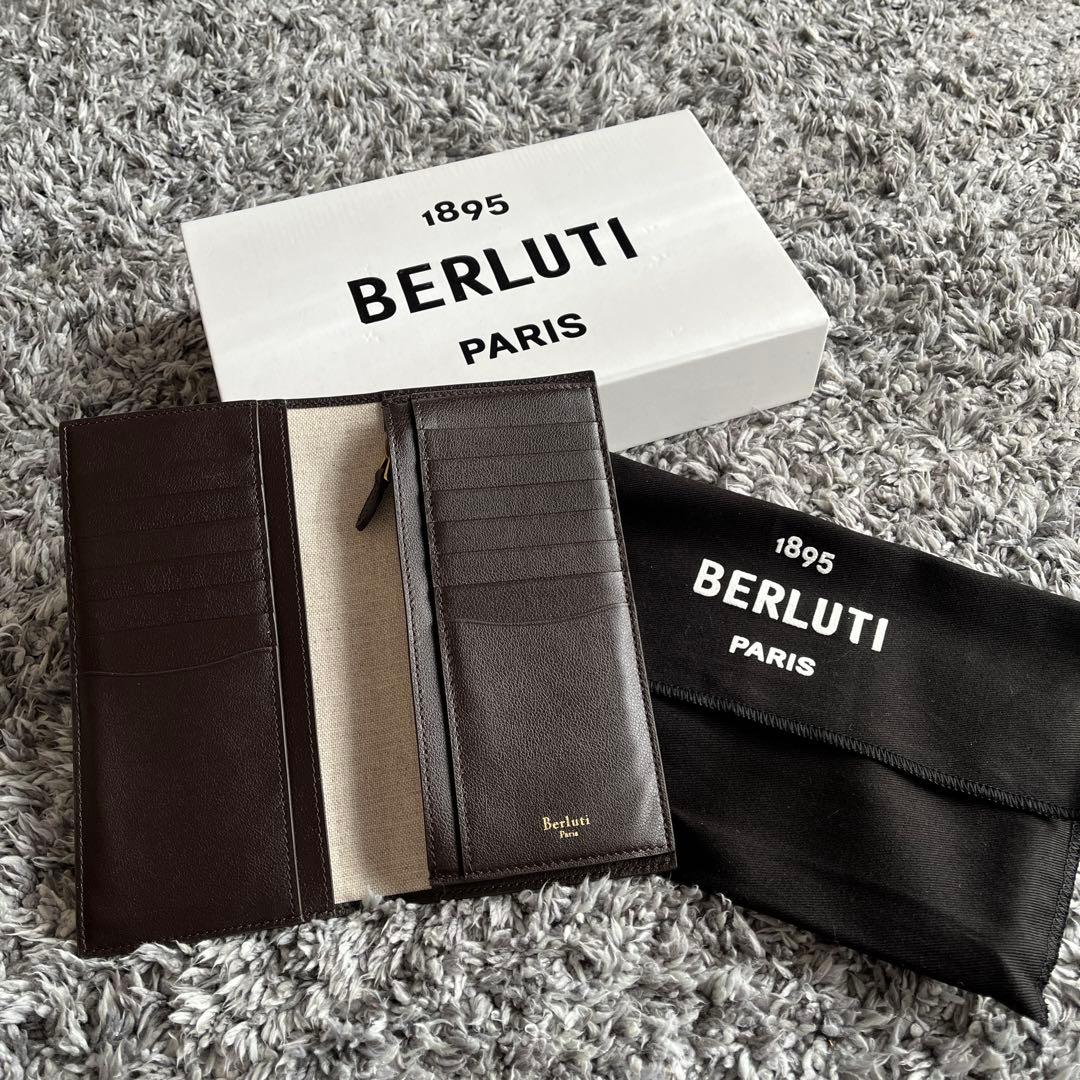 【未使用品！！】ベルルッティ バディ トワル マルブフ 長財布 ブラウン レザー