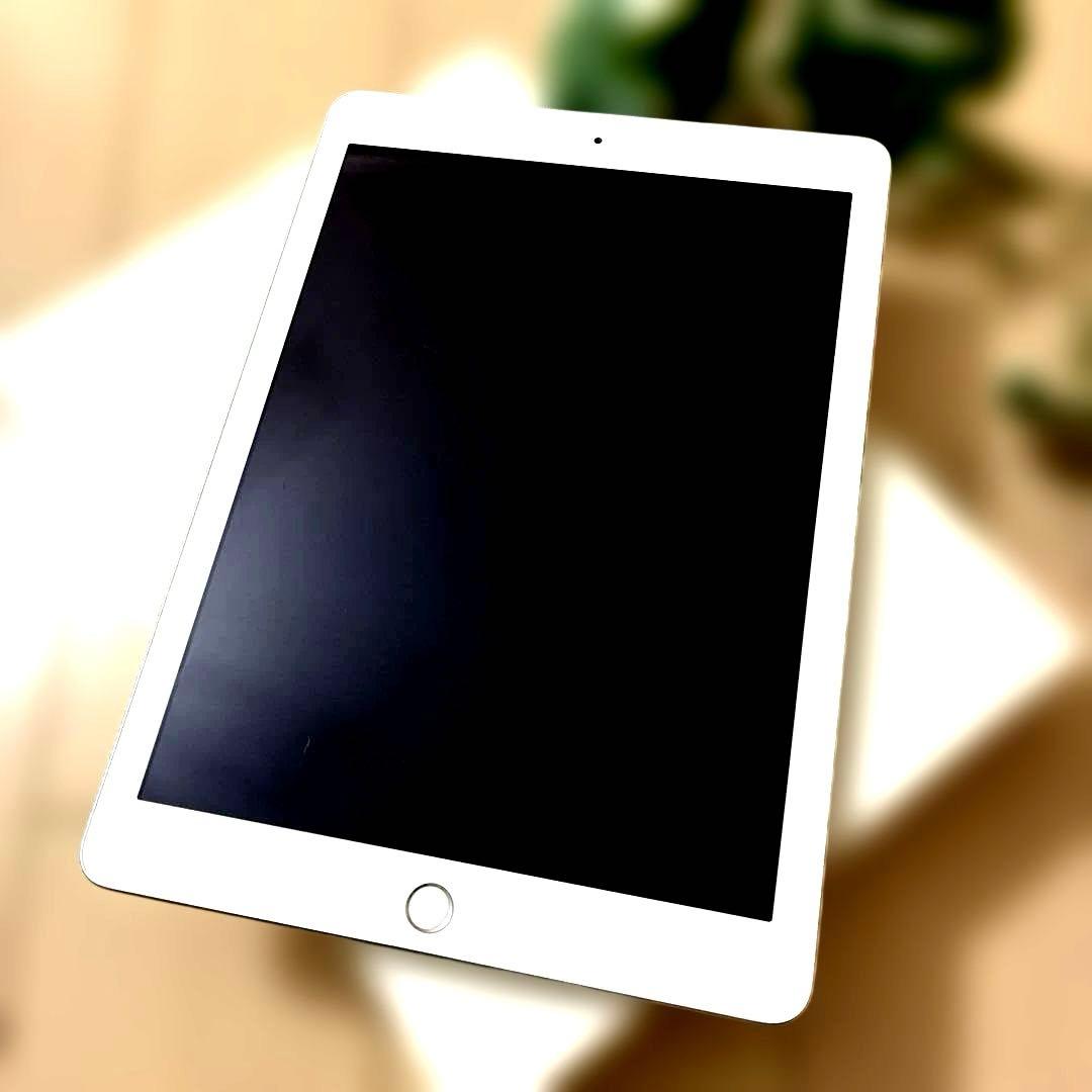 ☆美品☆Apple iPad 第5世代 WiFiモデル 128GB ☆
