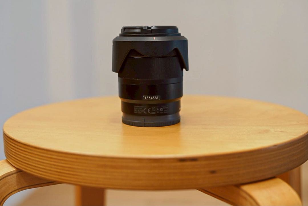 ソニーレンズ aps-c 16-70mm F4 SEL1670Z