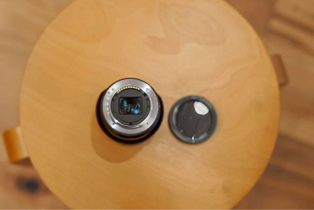 ソニーレンズ aps-c 16-70mm F4 SEL1670Z