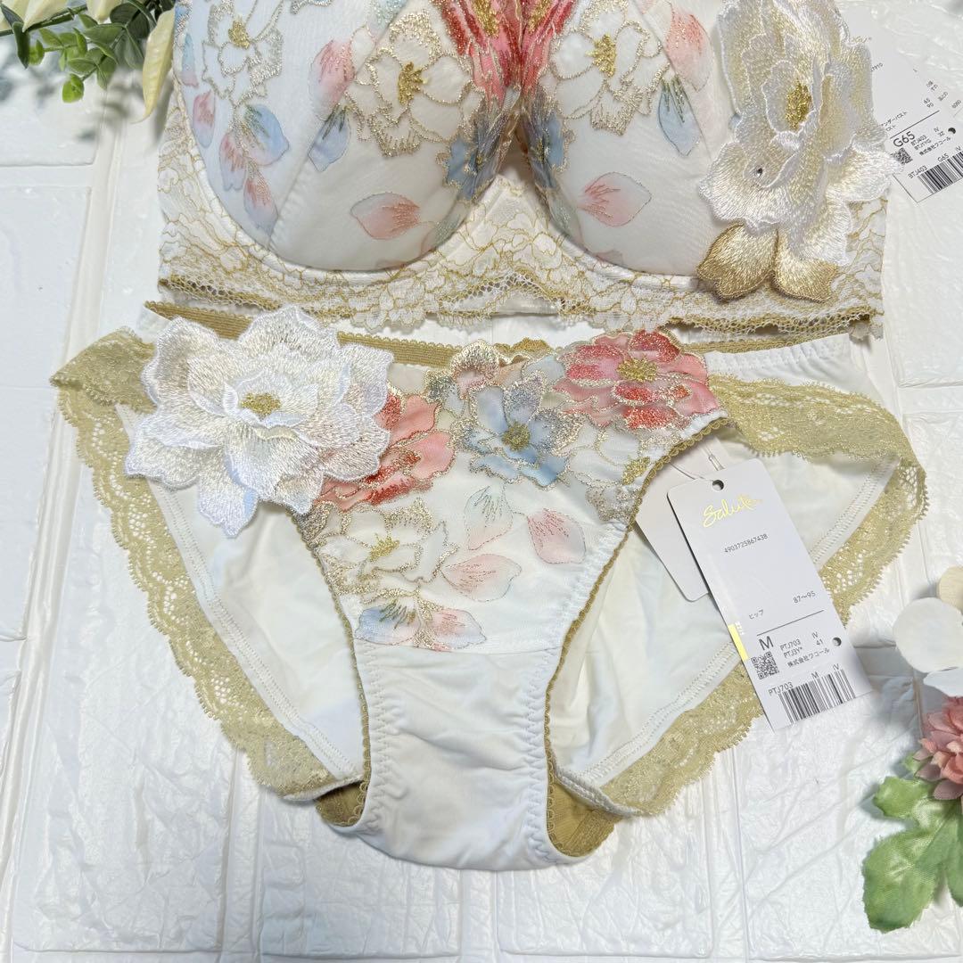 【新品】wacoal サルート　30 ブラ　ショーツセット　G65M IV