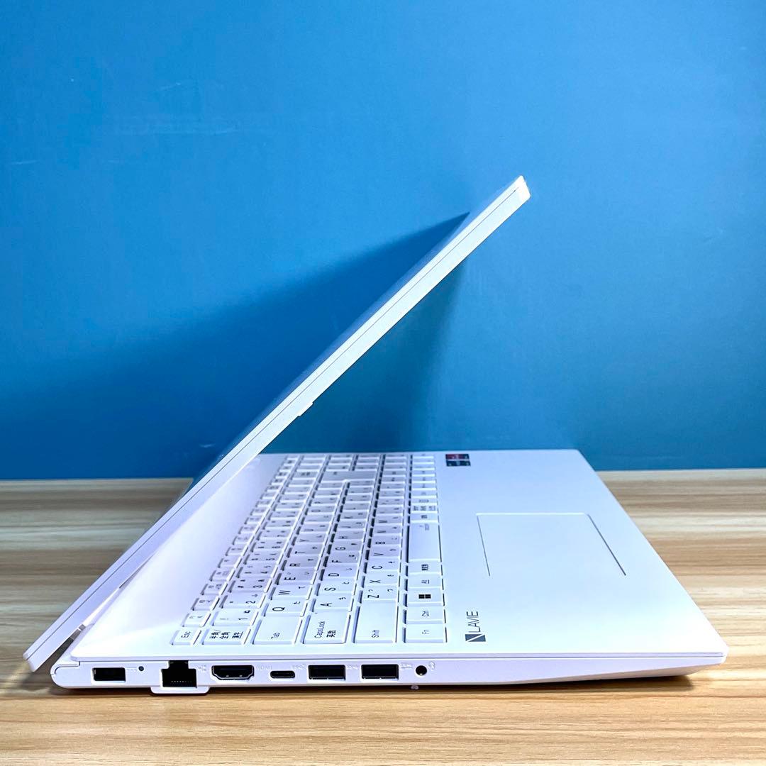 Windowsノート本体 NEC LAVIE N15/Ryzen7 5700U/16GB/SSD512GB
