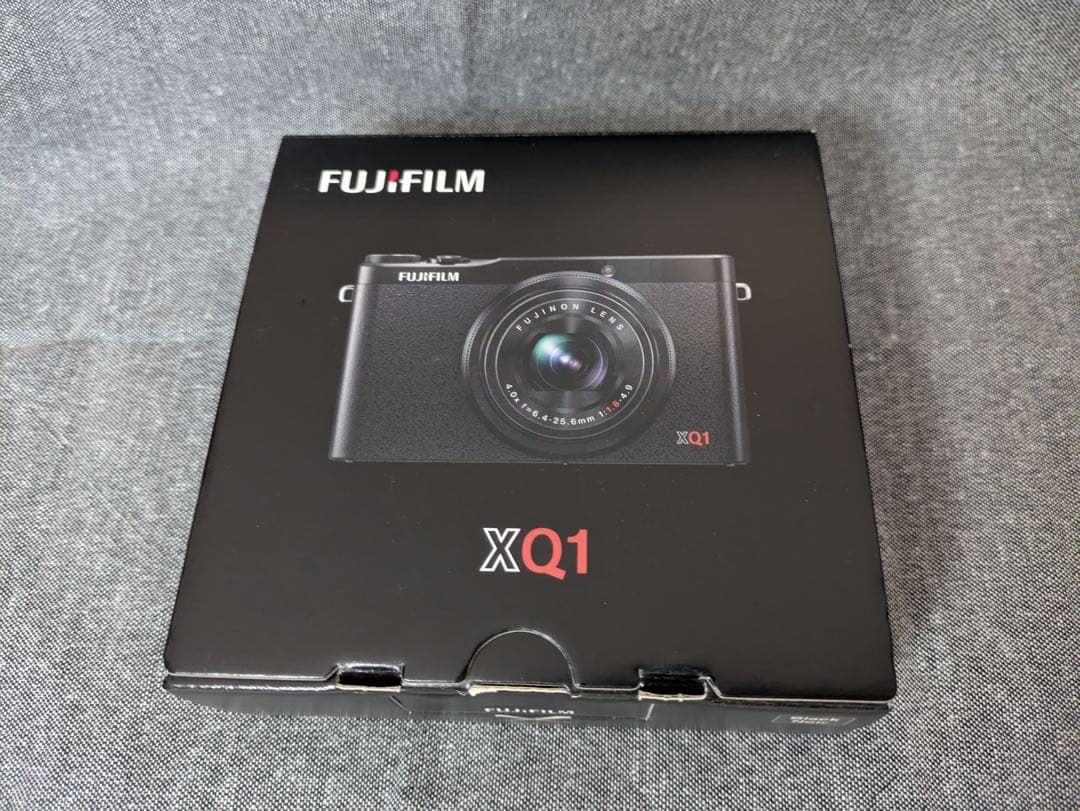 FUJIFILM　富士フィルム XQ1