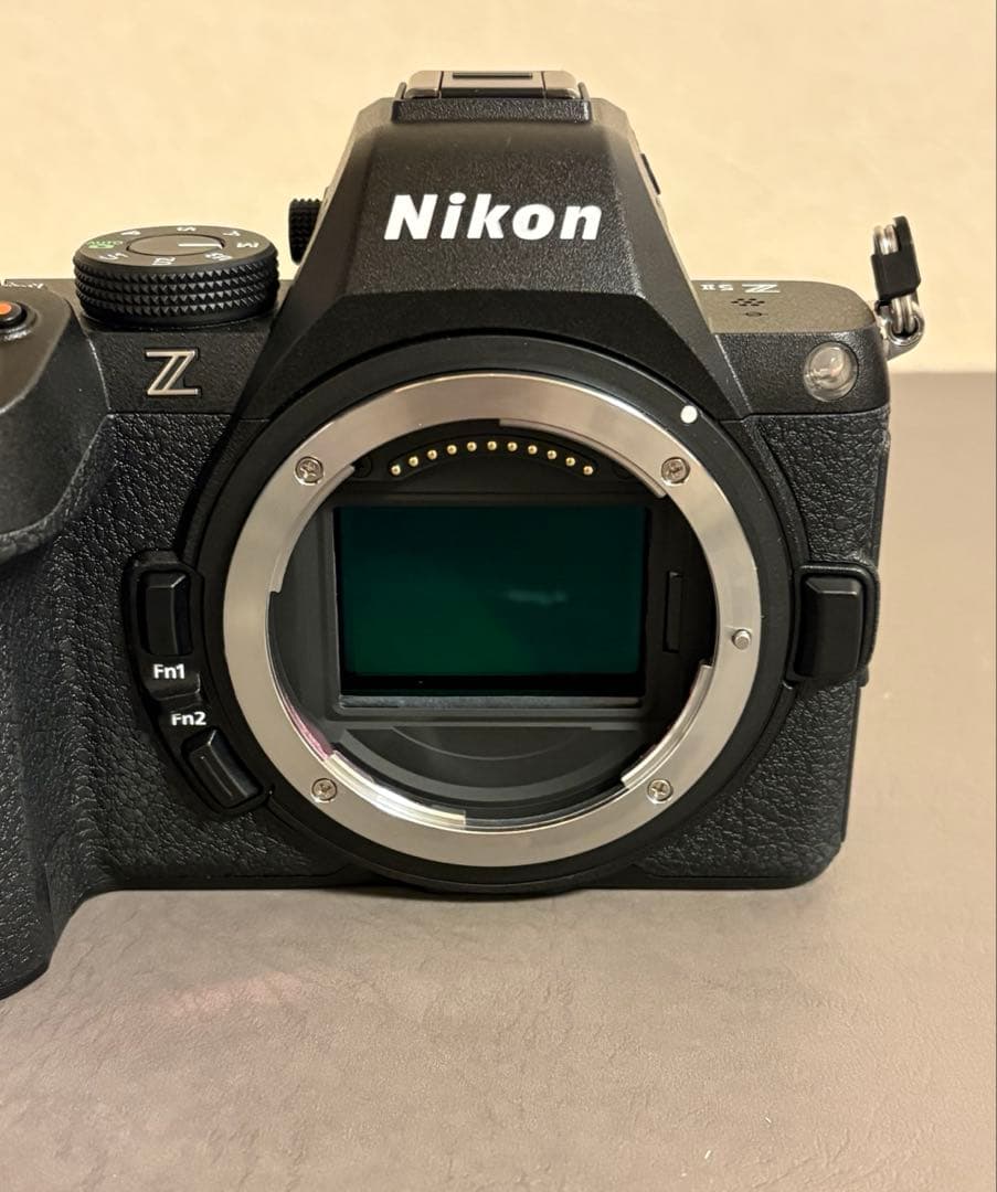 【極美品】ショット数206 Nikon z5ii ミラーレスカメラ
