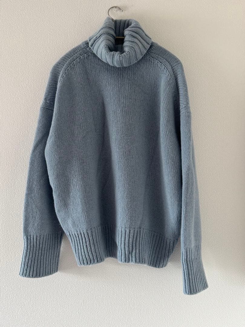 美品　ギャルリーヴィー ファインウールハイネックニットプルオーバー S ブルー