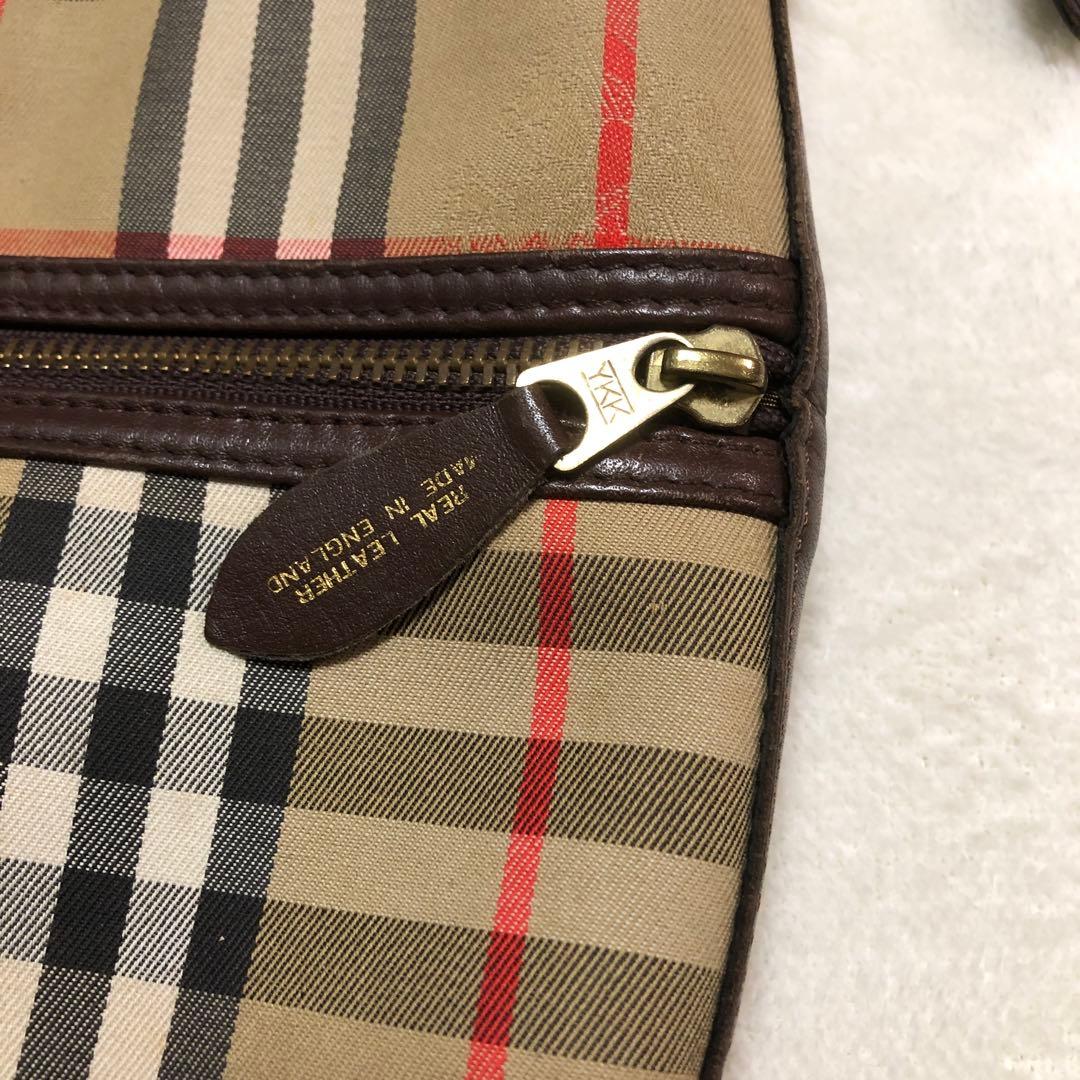 Burberry チェック柄　ショルダーバッグ