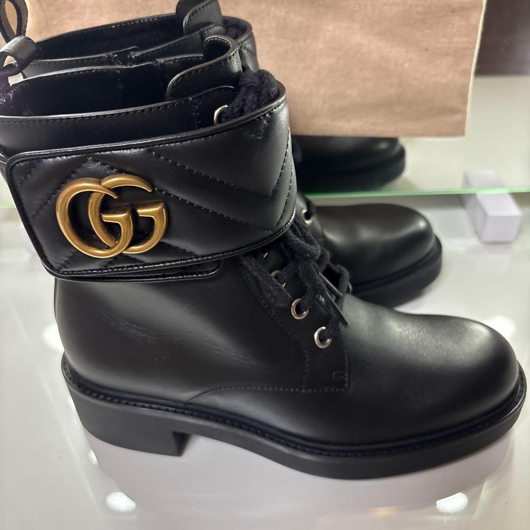 ブラックレザー GGロゴ ブーツ