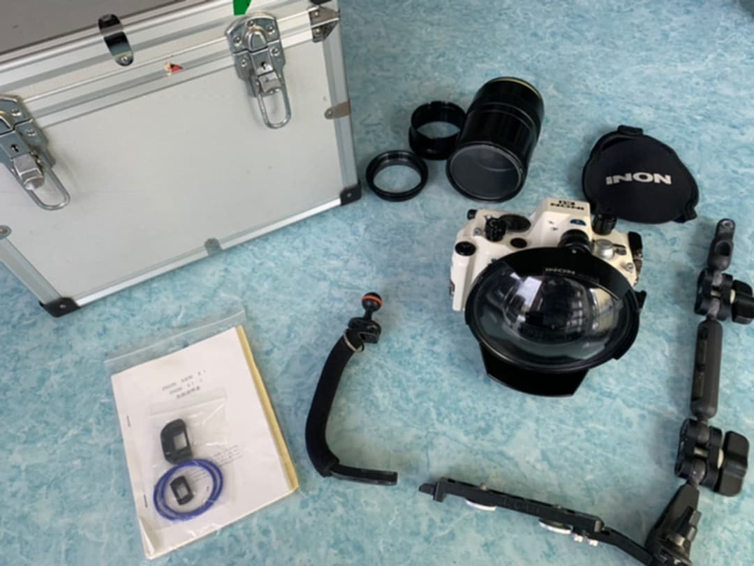 水中カメラのハウジング　イノンX1  アルミケース付き