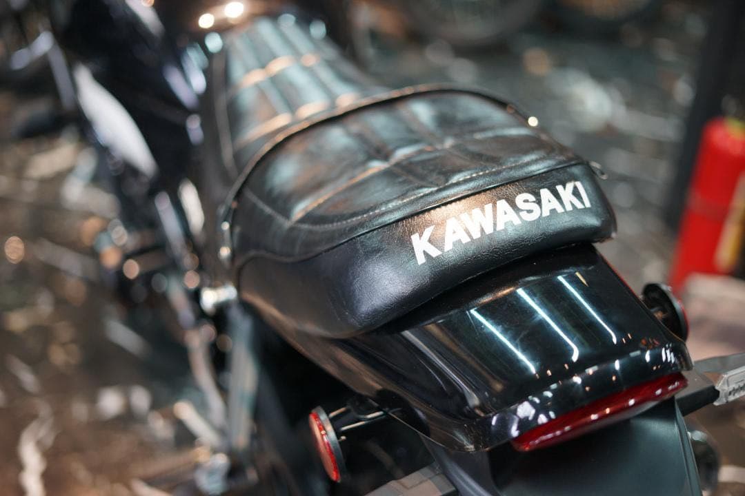 ［セール中］z900rs　シート　Javimotor　　TYPE 2　新品