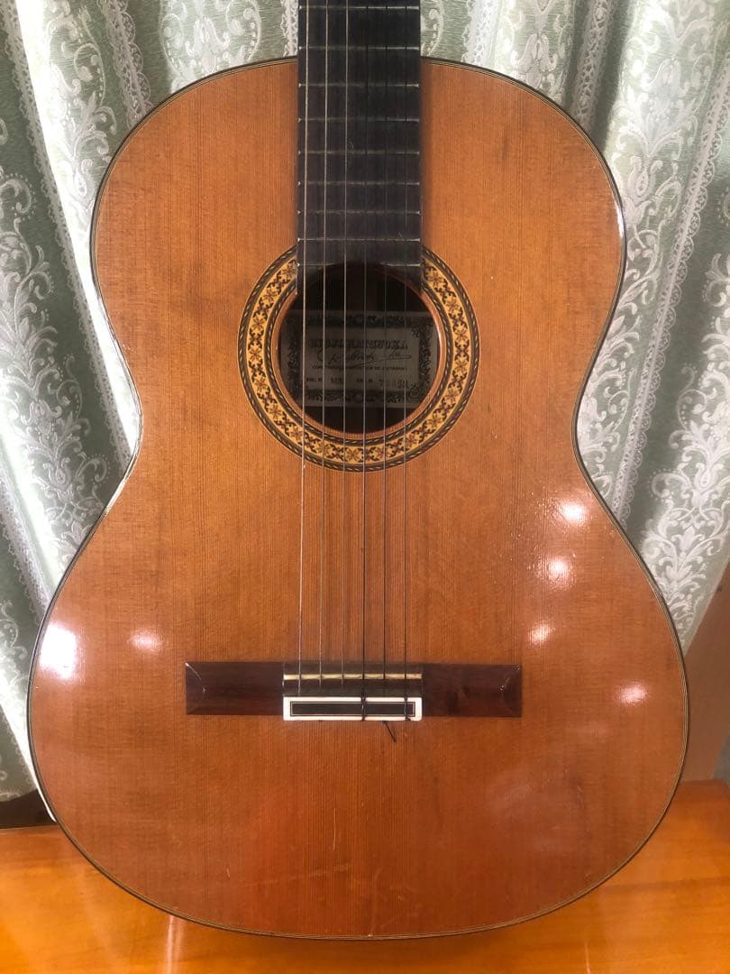 値下　 クラシックギターで有名なMATSUOKA RYOJIのガットギターM30