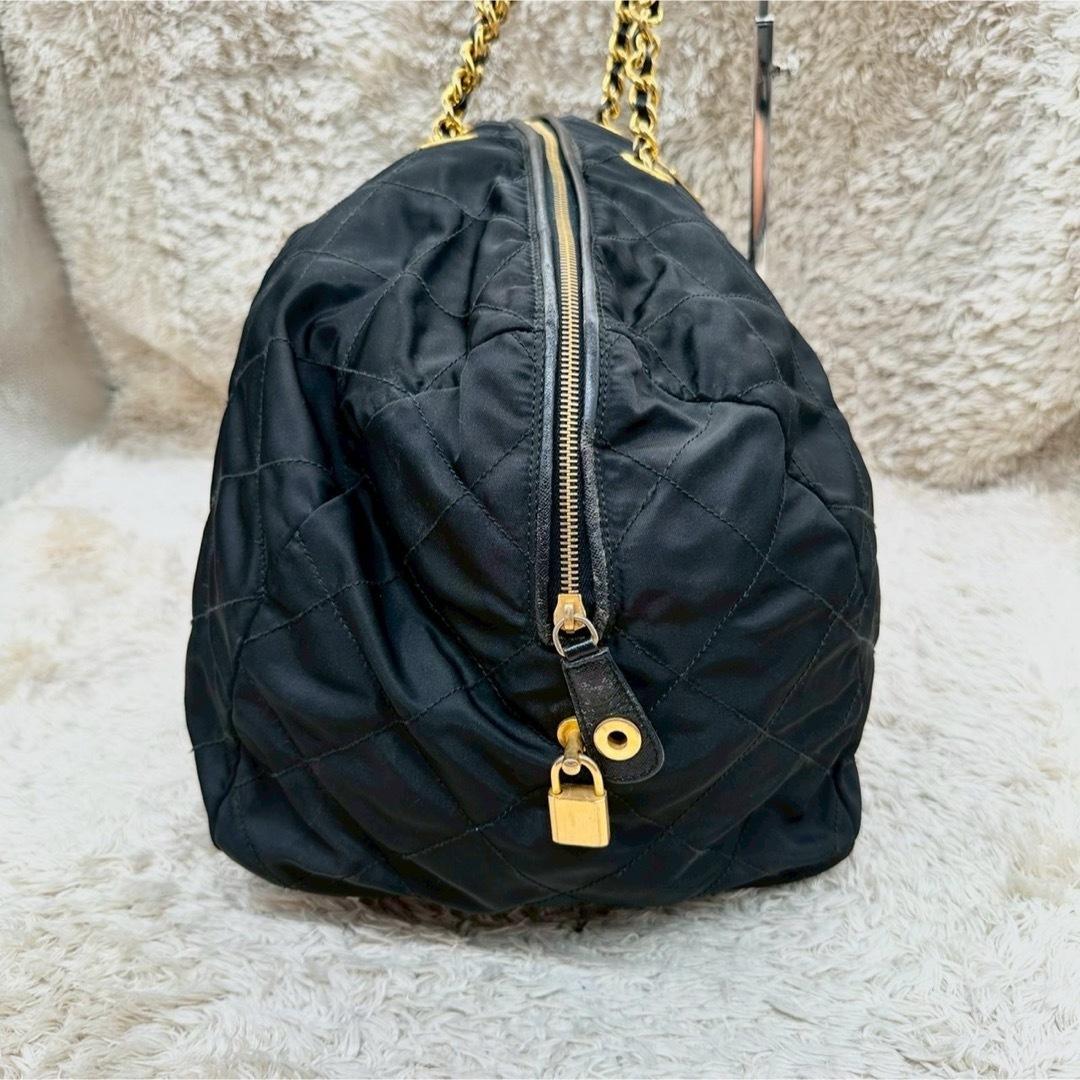 【美品】プラダ ボストンバッグ ブラック ナイロン キルティング 三角ロゴ