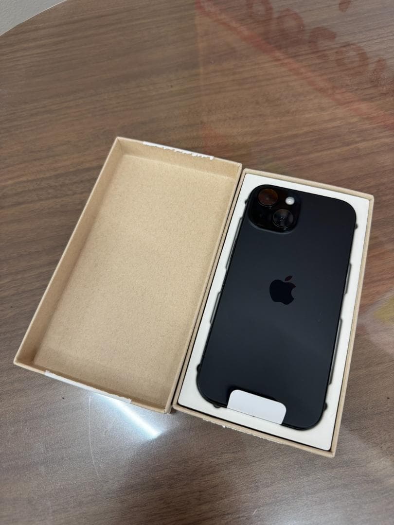 iPhone15 128GB ブラック　本体