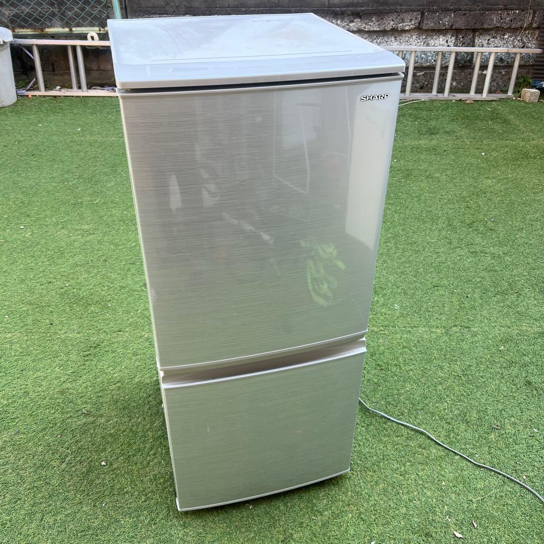【横浜市内】2020年製　シャープ 137L 2ドア冷蔵庫 左右付け替え可能ドア