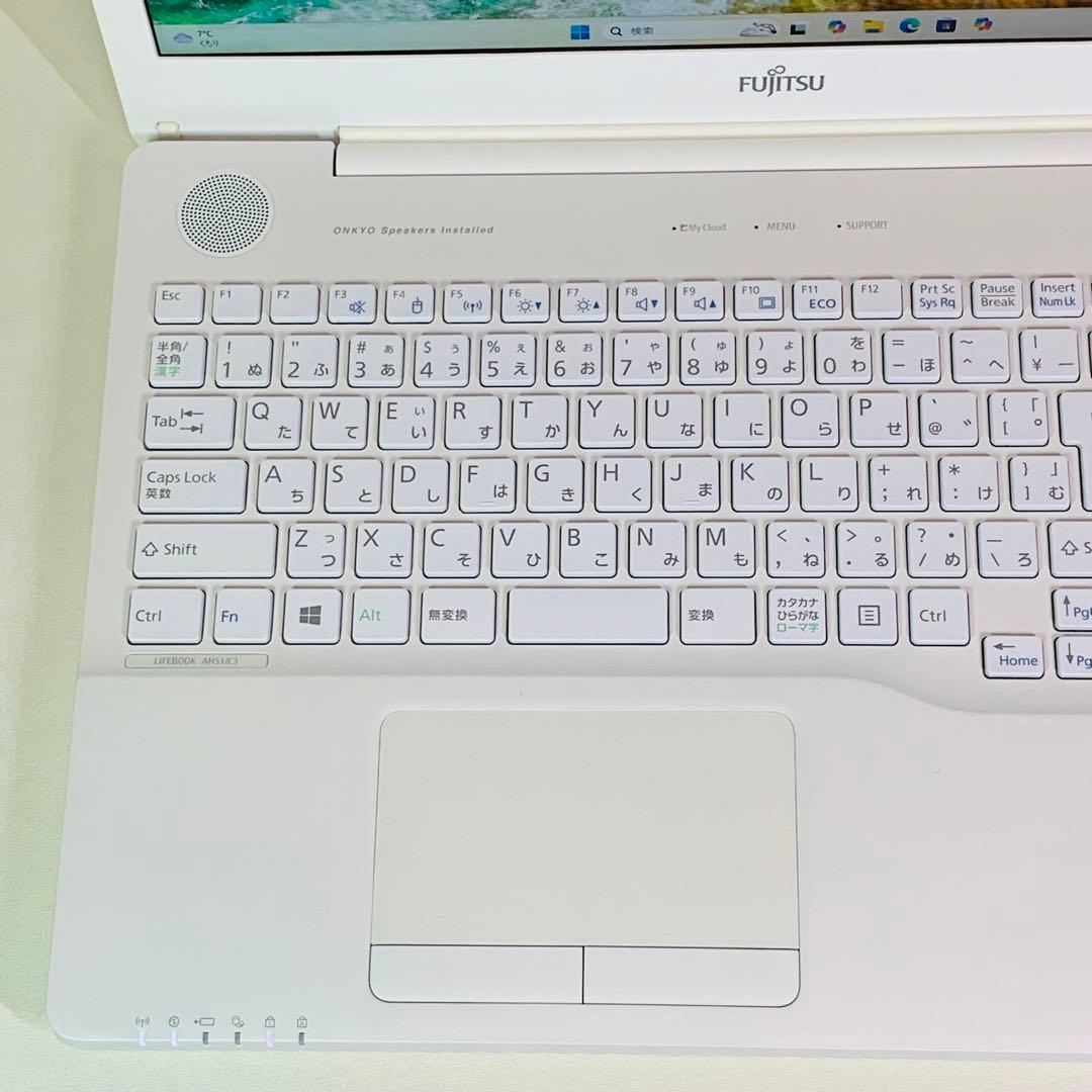 Core i7✨SSD1TB✨16GB✨カメラ✨富士通✨オフィス✨ノートパソコン