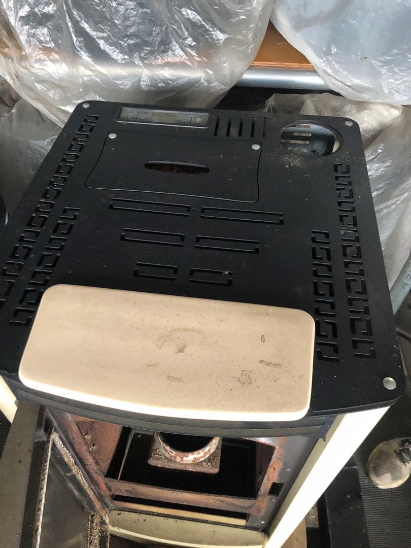 LINCAR スタンド型ストーブ ホワイト/ブラック ペレットストーブ