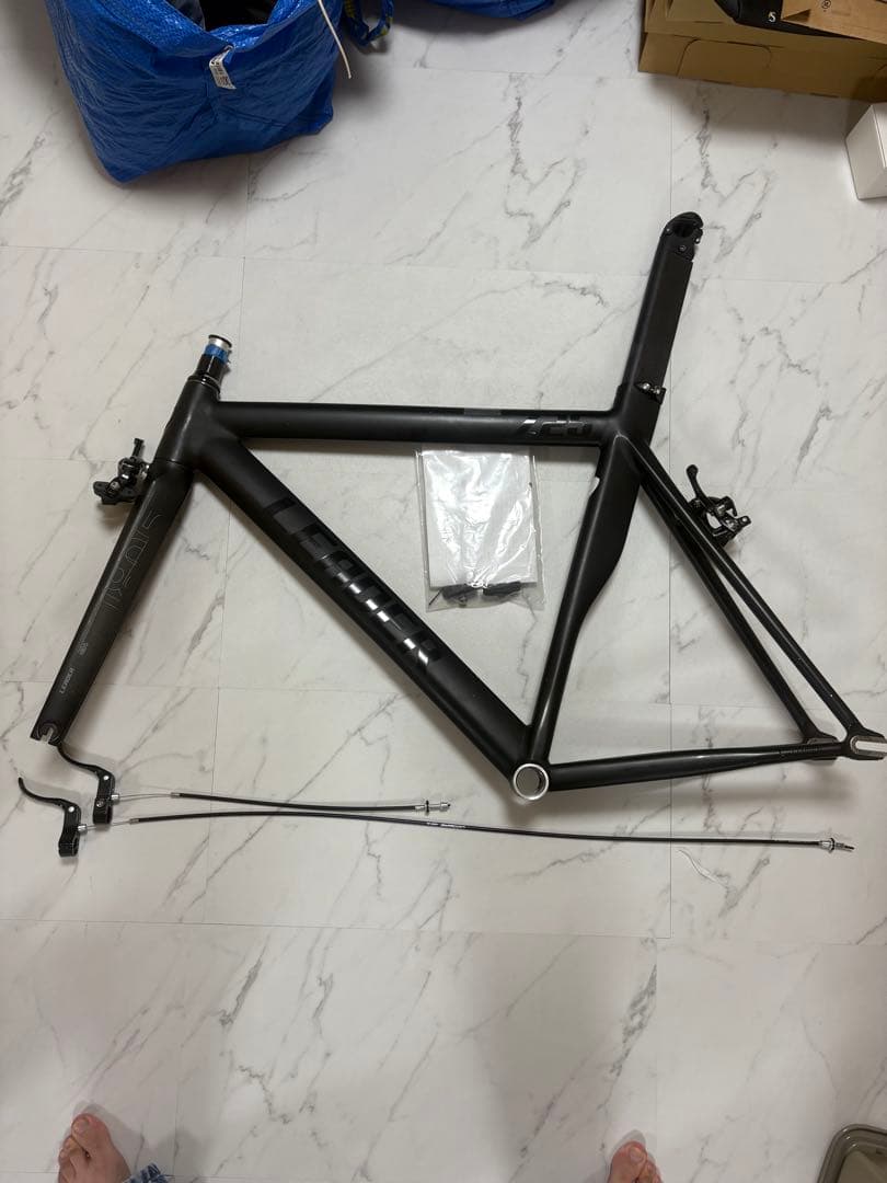 【最終値下げ早い者勝ち】LEADER マットブラック725TR