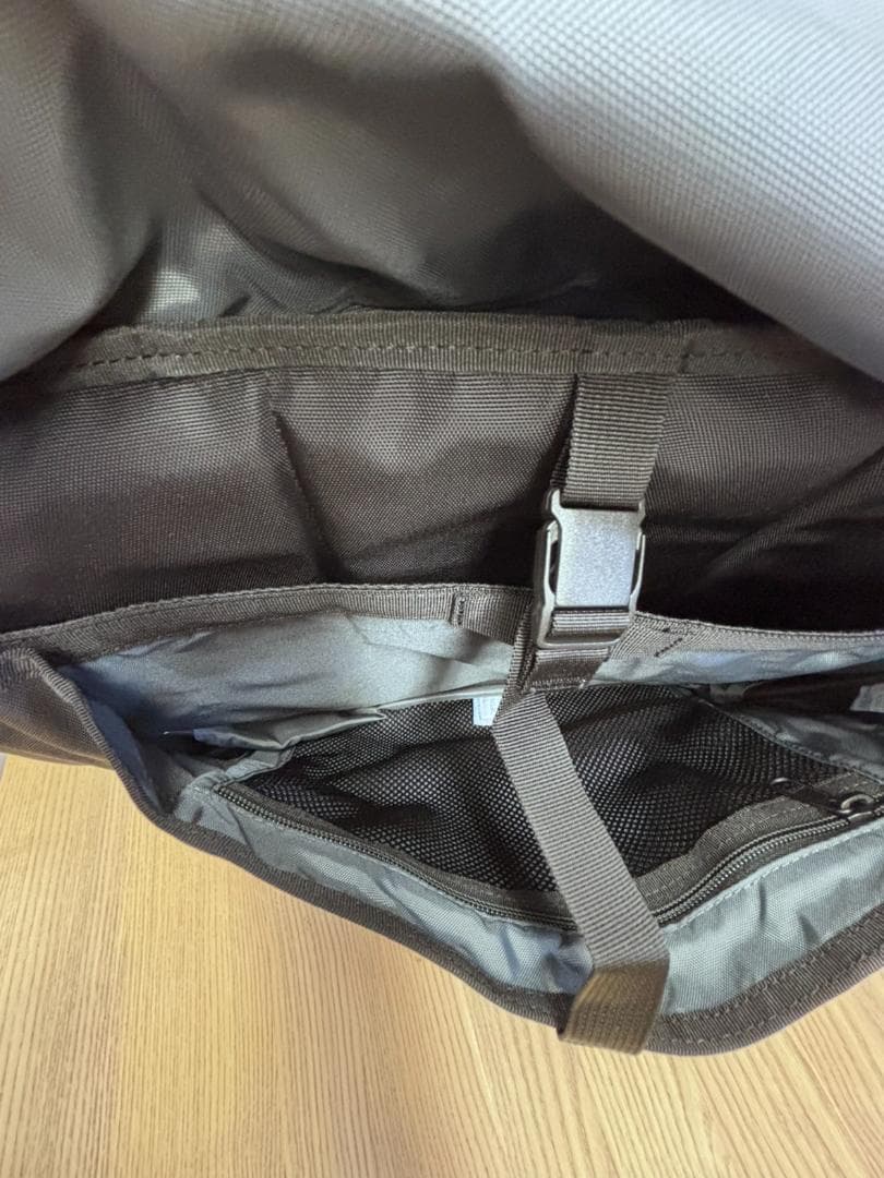 BRIEFING　メッセンジャーバッグ