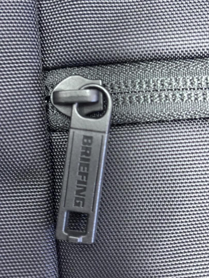 BRIEFING　メッセンジャーバッグ