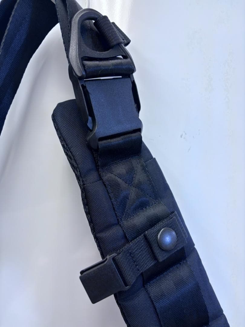 BRIEFING　メッセンジャーバッグ