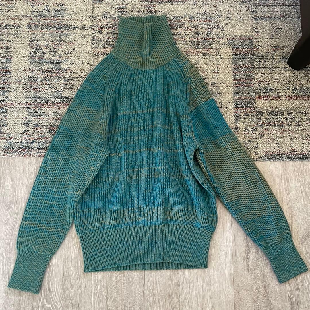 極美品　CABaN ハイネックセーター　Mサイズ　グラデーション