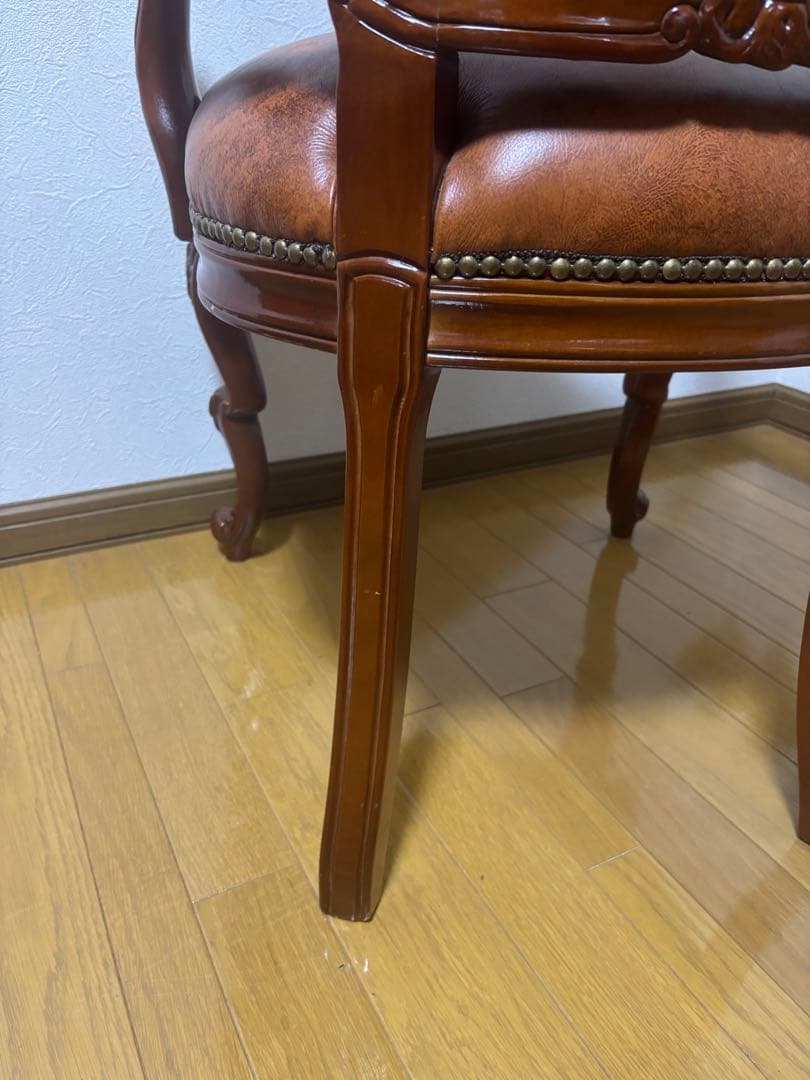 本日限定価格！革張アンティークチェア 肘掛け付 古録展 送料無料